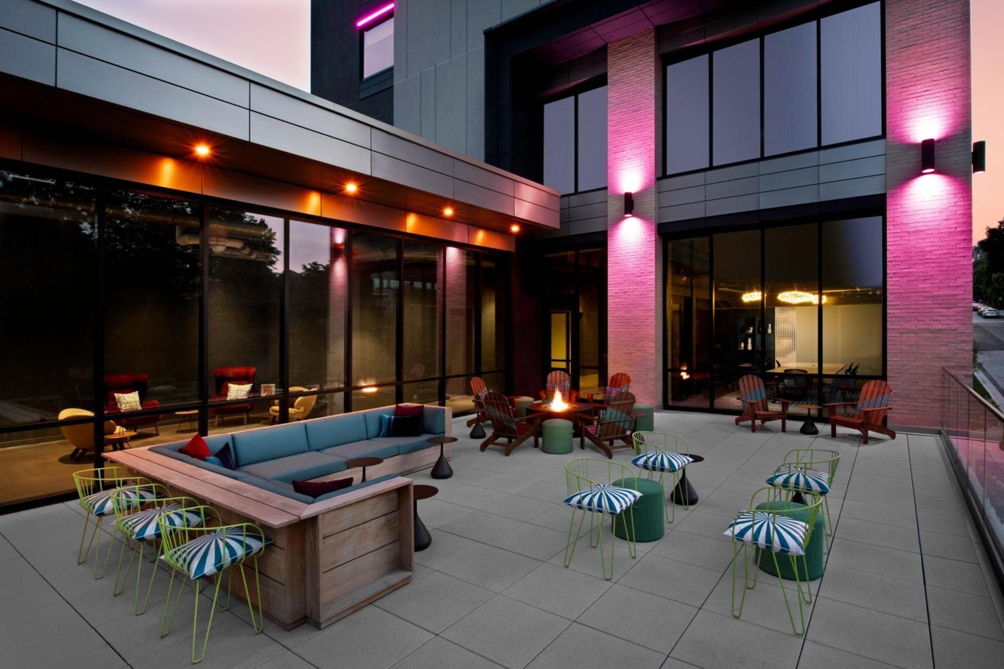 Aloft Kansas City Country Club Plaza מראה חיצוני תמונה